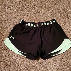 Under Armour shorts size small
